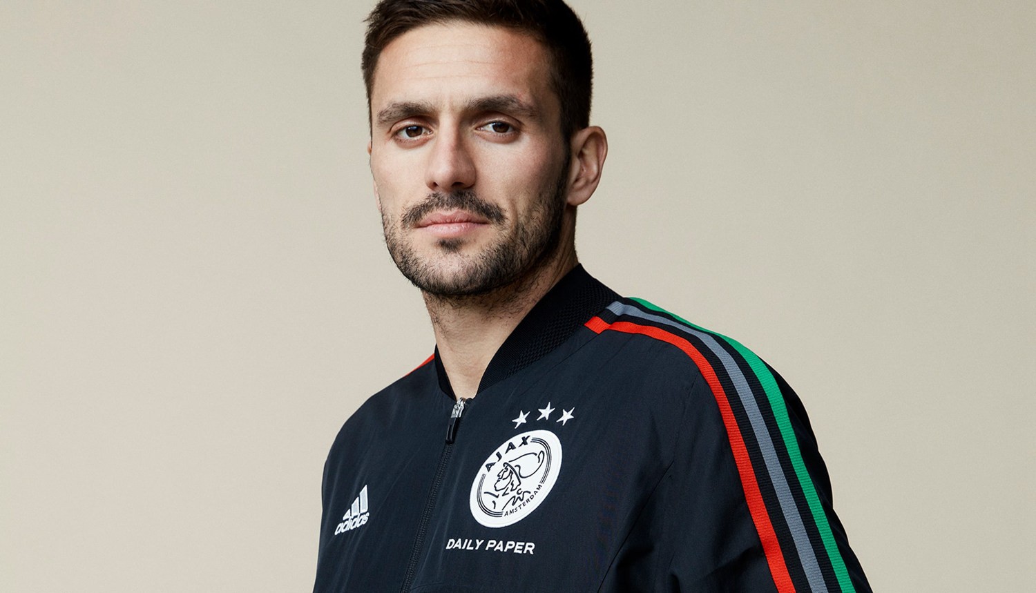 率先破门 率先破门