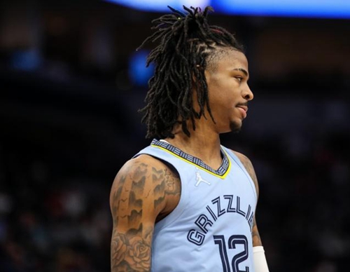 以他强大的 以他强大的